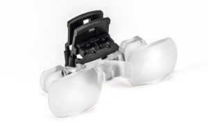 Clip grossissant Max TV Eschenbach pour malvoyant porteur de lunettes - grossissement 2x télévision